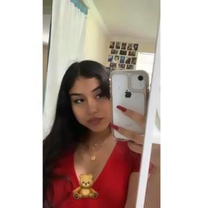 Meet your Posher, Andrea